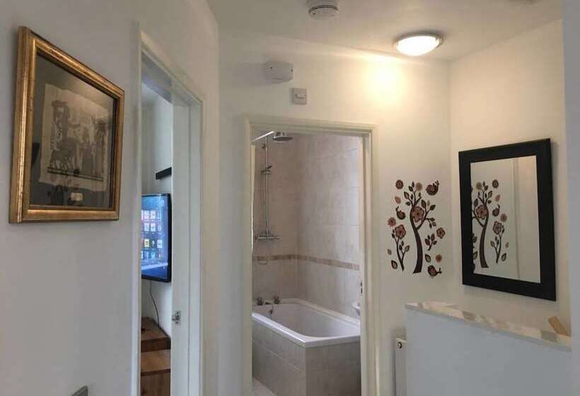 Castle View, Doxey, Stafford