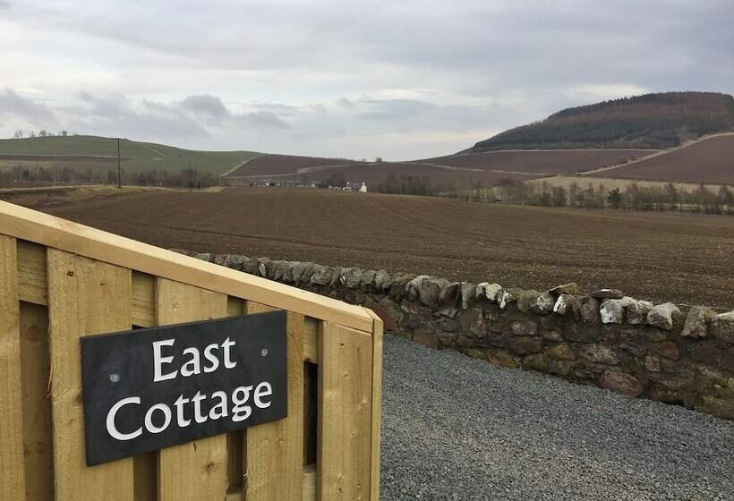 East Cottage, Parbroath Farm Near Cupar In Fife