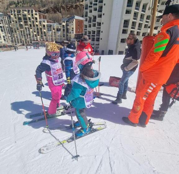 Front De Neige Isola 2000