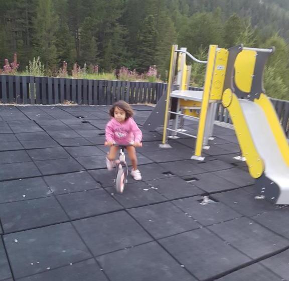 Front De Neige Isola 2000