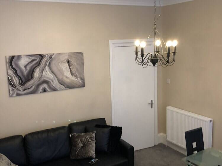 Ground Floor Apartment Near Gla Airport