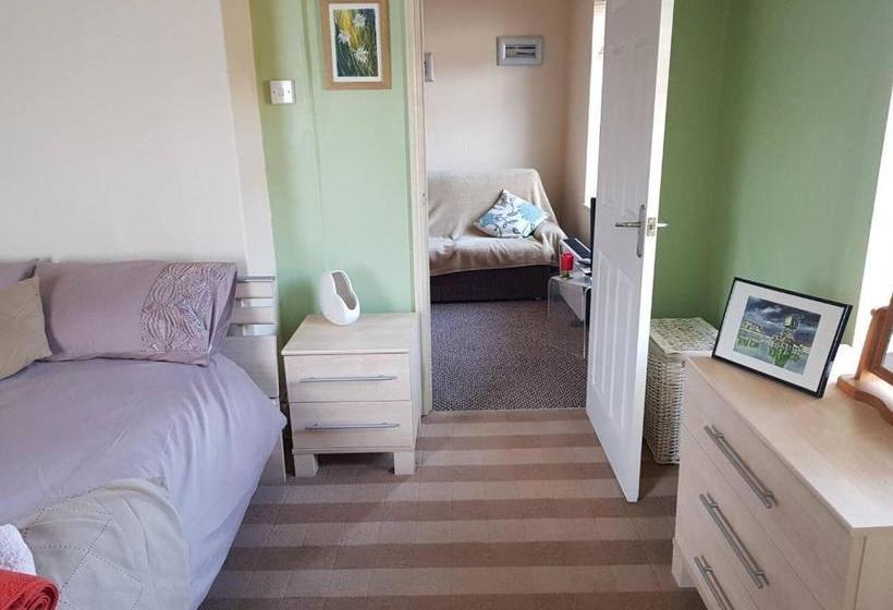 1 Bed Guisborough Option Of Twin Sofabed   Extra