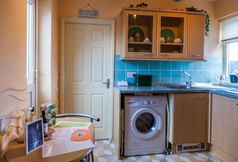 1 Bed Guisborough Option Of Twin Sofabed   Extra