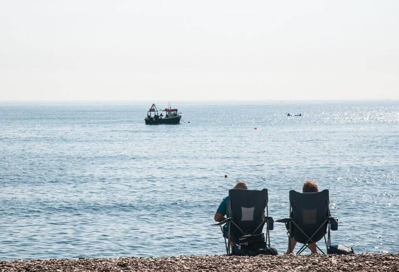 ホテル Axe Vale Caravan Park