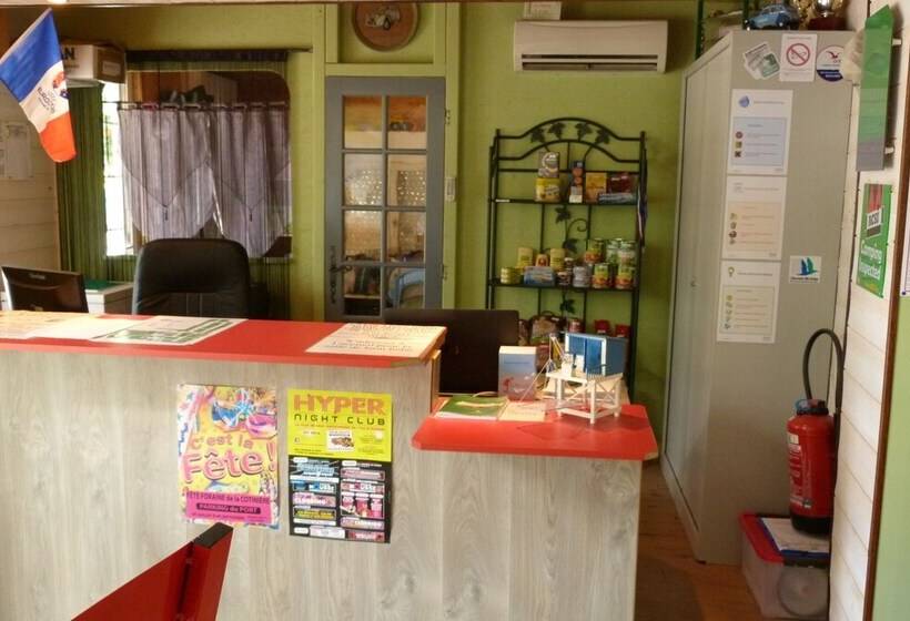 酒店 Mobil Home Xxl 4 Chambres   Camping Le Domaine D Oléron