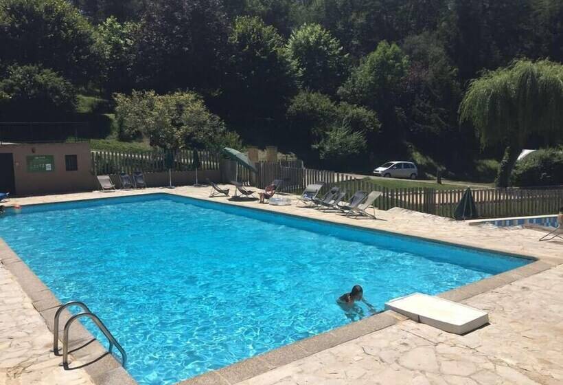 هتل Huttopia Sarlat