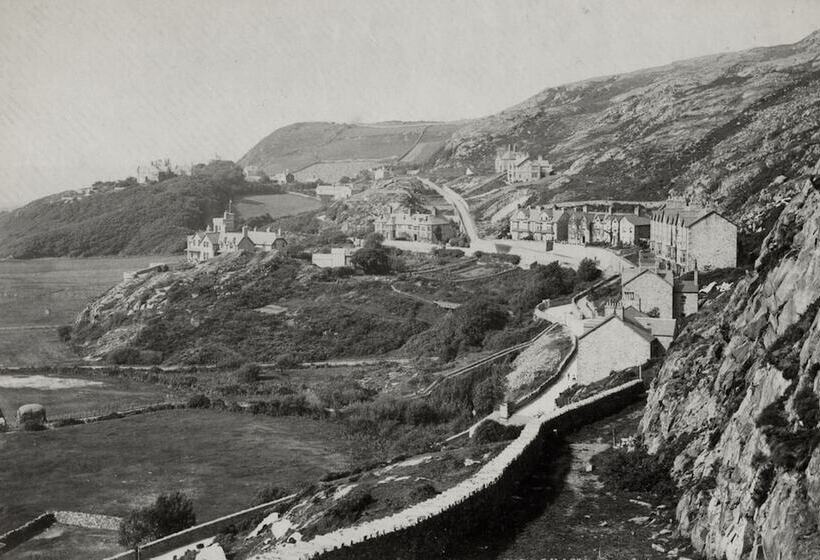 Lovely Large Home 10 Minute Walk To Barmouth Beach