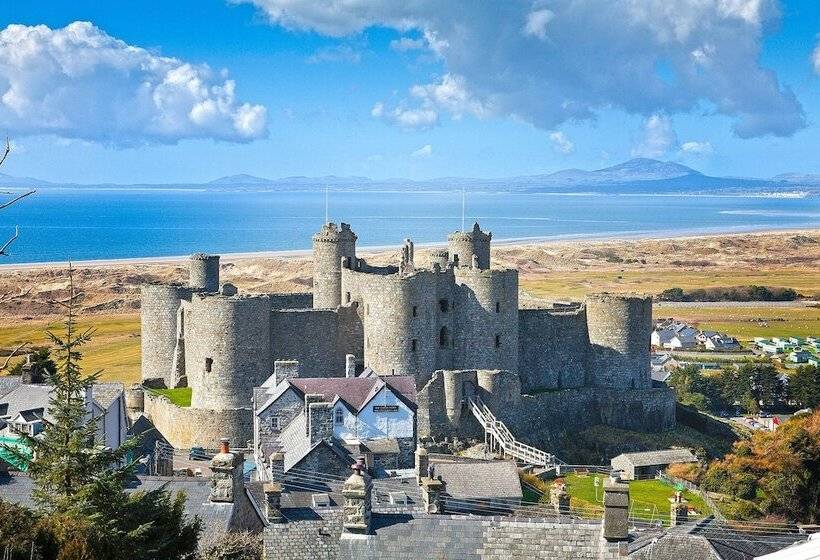 Lovely Large Home 10 Minute Walk To Barmouth Beach