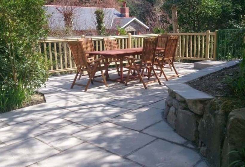 Lovely Large Home 10 Minute Walk To Barmouth Beach