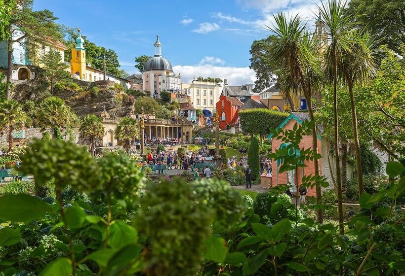 Lovely Large Home 10 Minute Walk To Barmouth Beach