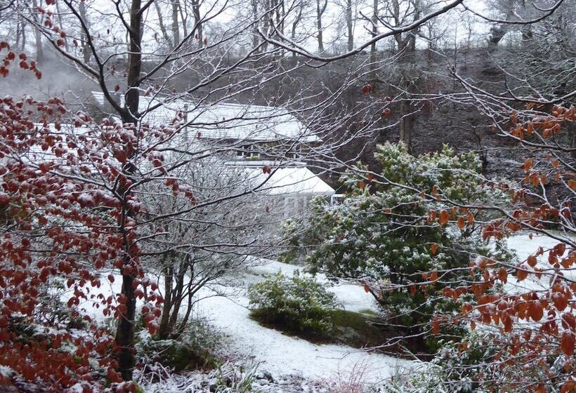 Low Jock Scar Country Estate