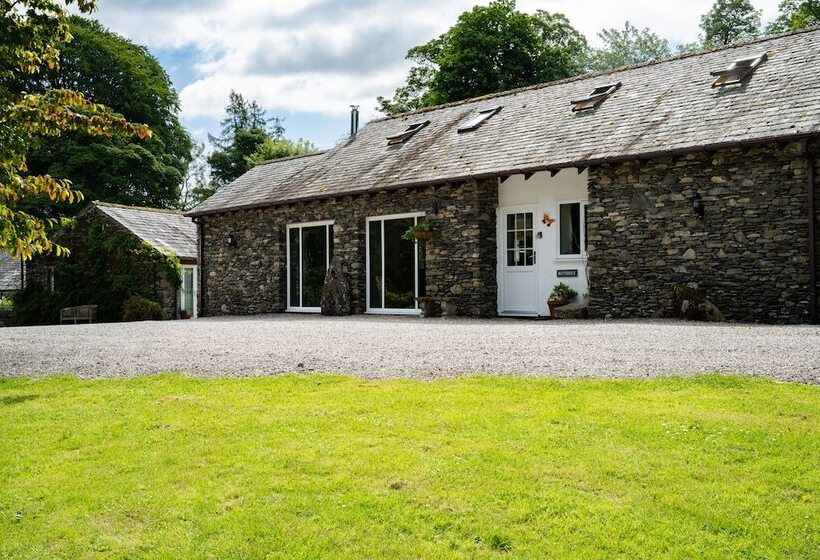 Low Jock Scar Country Estate