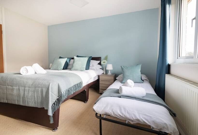 بنسيون Rivermead Serviced Accommodation