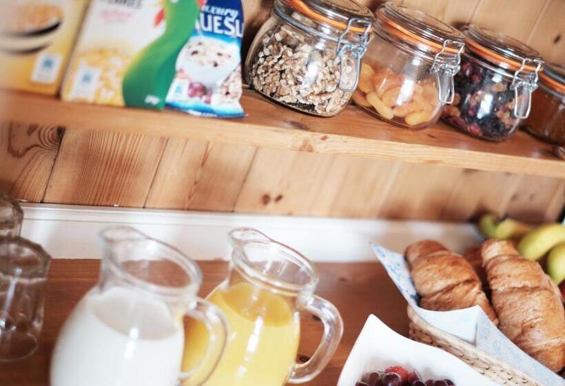 Пансион Tee Side Guest House