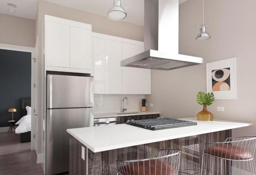 Sonder At 943 Crosby