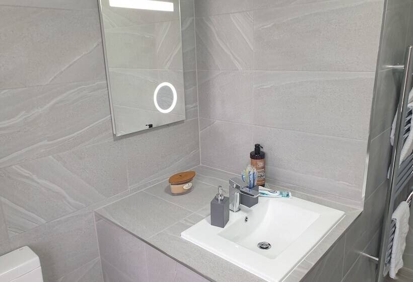 South Shield S Diamond 3 Bedroom House Sleeps 6