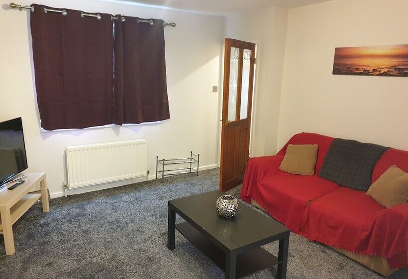 South Shield S Diamond 3 Bedroom House Sleeps 6