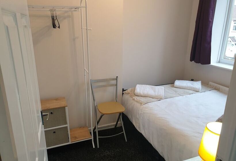 South Shield S Diamond 3 Bedroom House Sleeps 6