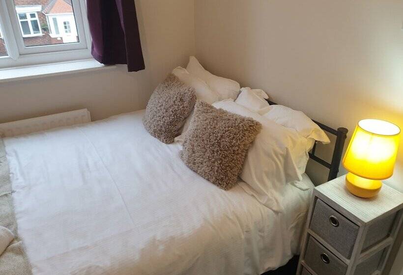 South Shield S Diamond 3 Bedroom House Sleeps 6