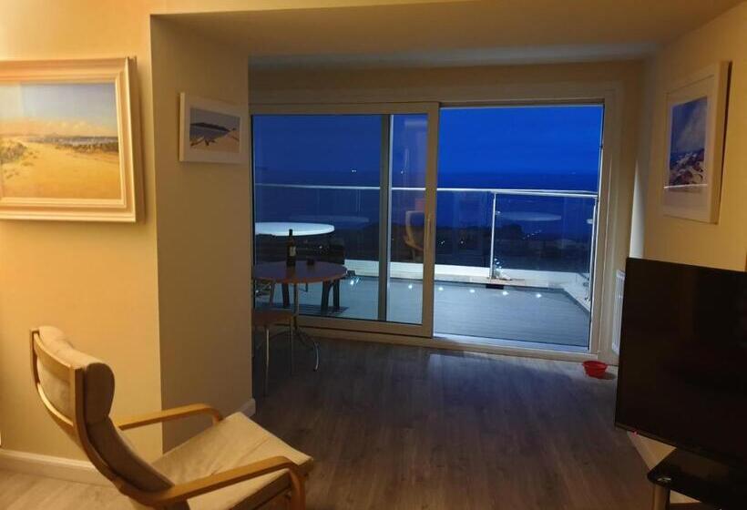 Stunning Shore Front House In Historic Cellardyke