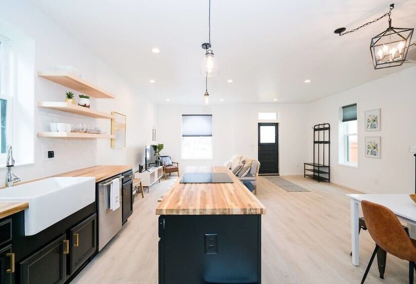 The Mile High Escape In Curtis Park