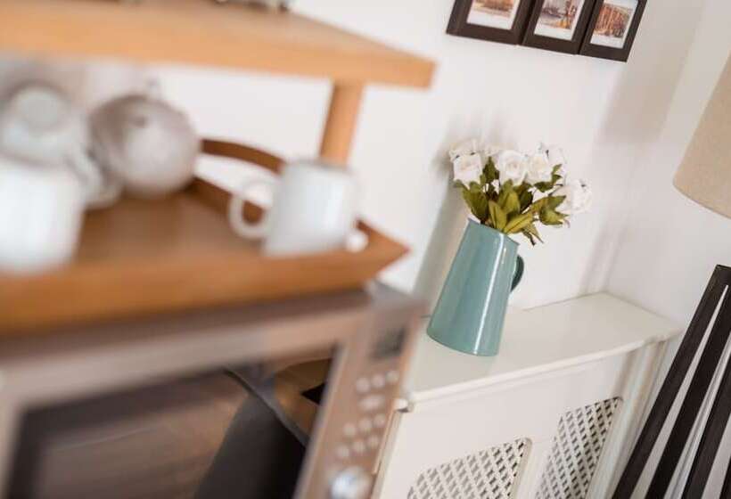 The Saddle And Stable Rooms