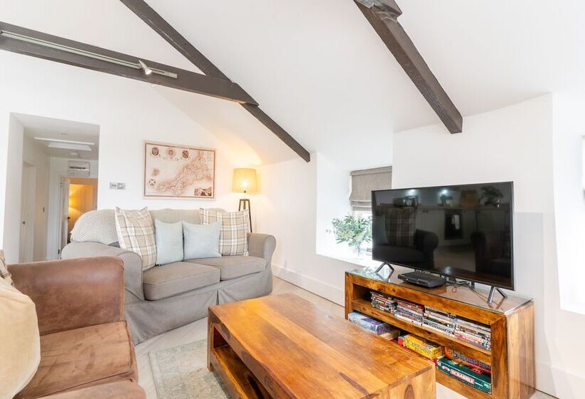 The Saddle And Stable Rooms