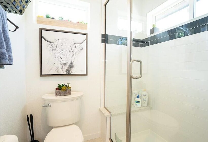 The Tennyson Adventure A Luxury Townhome With Private Balcony