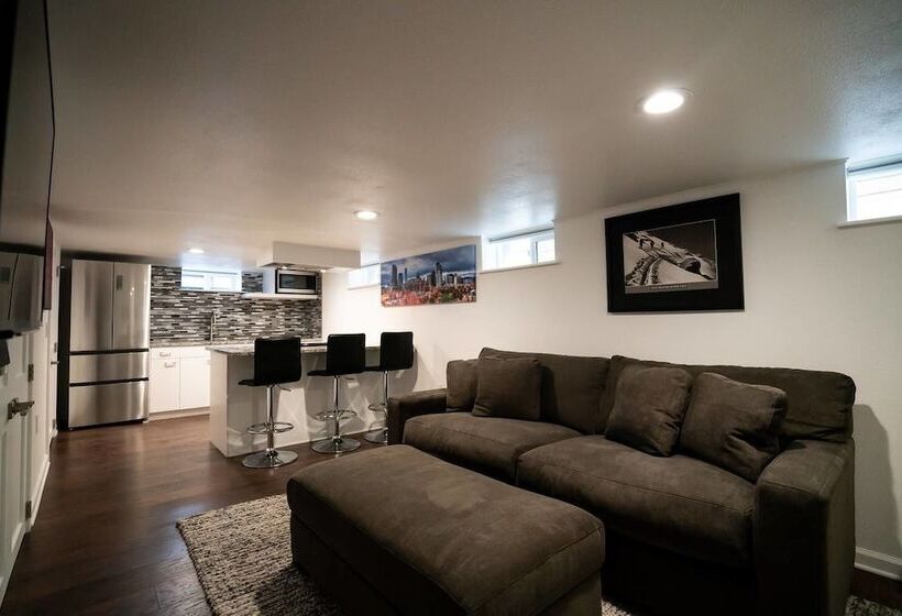 The Wash Park West Residence Sleeps 8