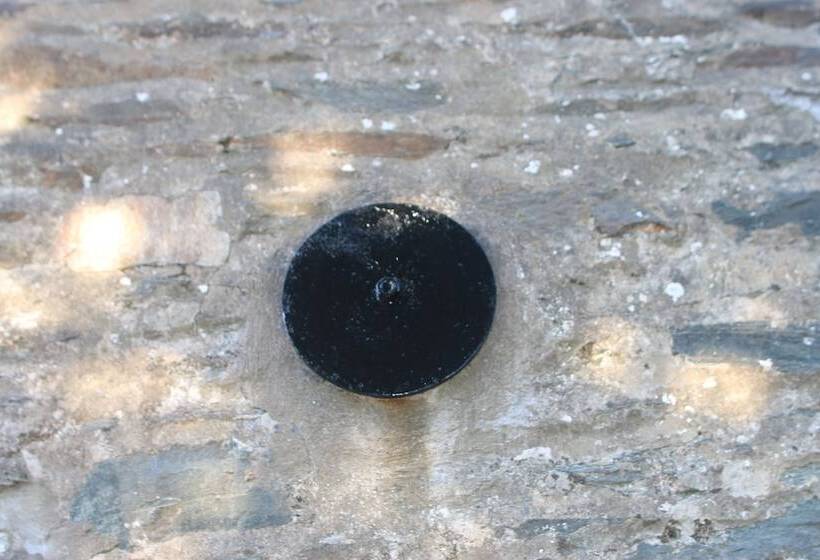 Yewtree Cottage  The Art House