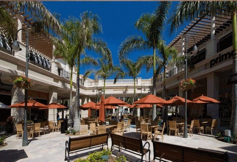 Beautiful Property In Hallandale Beach!!!