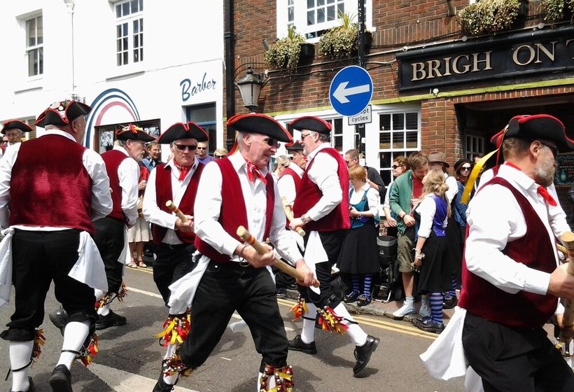 Bed and Breakfast Cozy Home Welcomes You