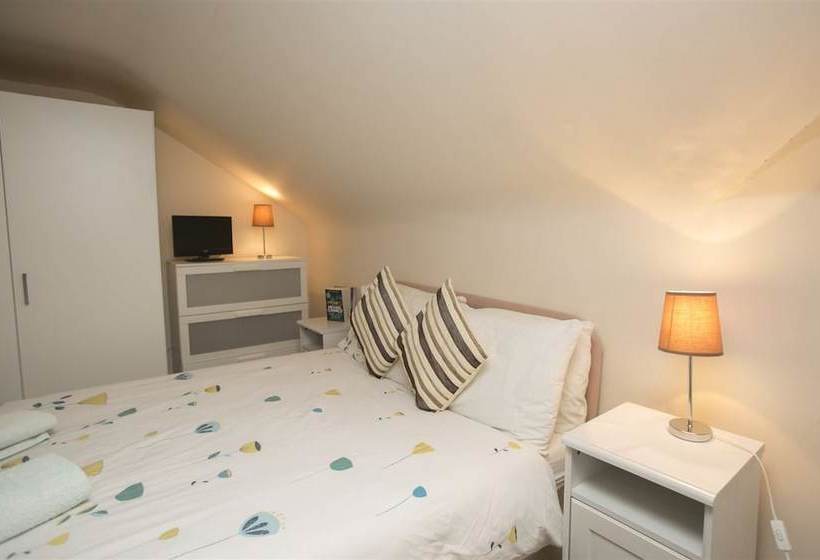 Bindon Lane Cottages  Dhh