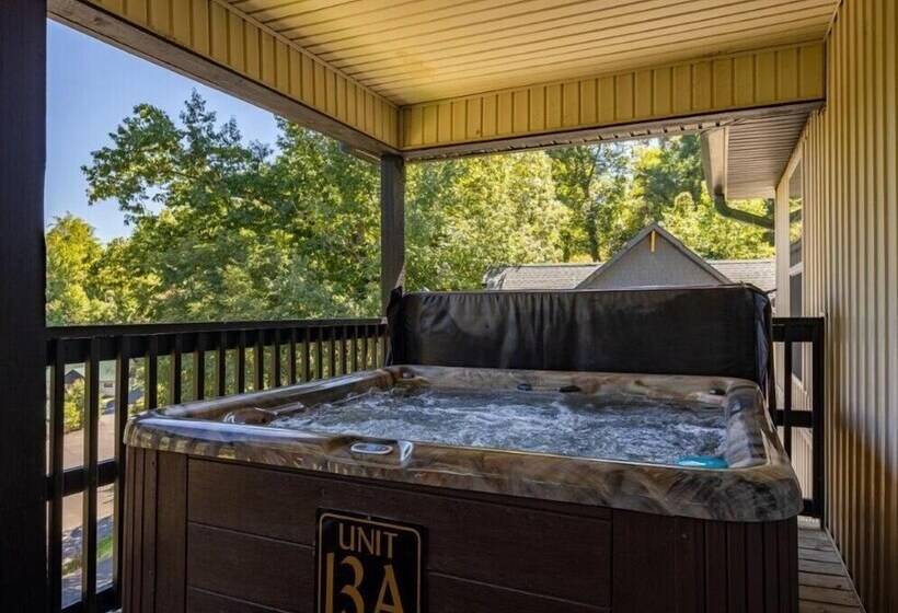 Briarstone Lodge Condo 13a   Two Bedroom Condo