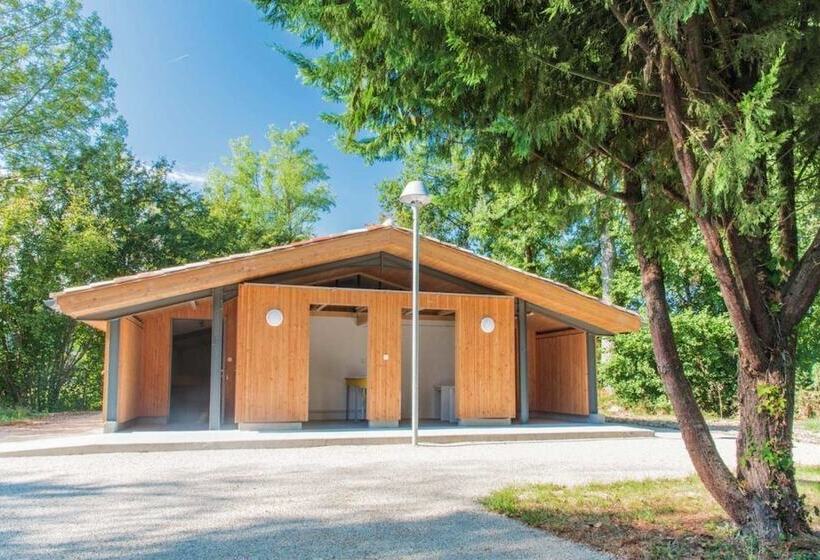 Camping Le Beauvillage   Yourte