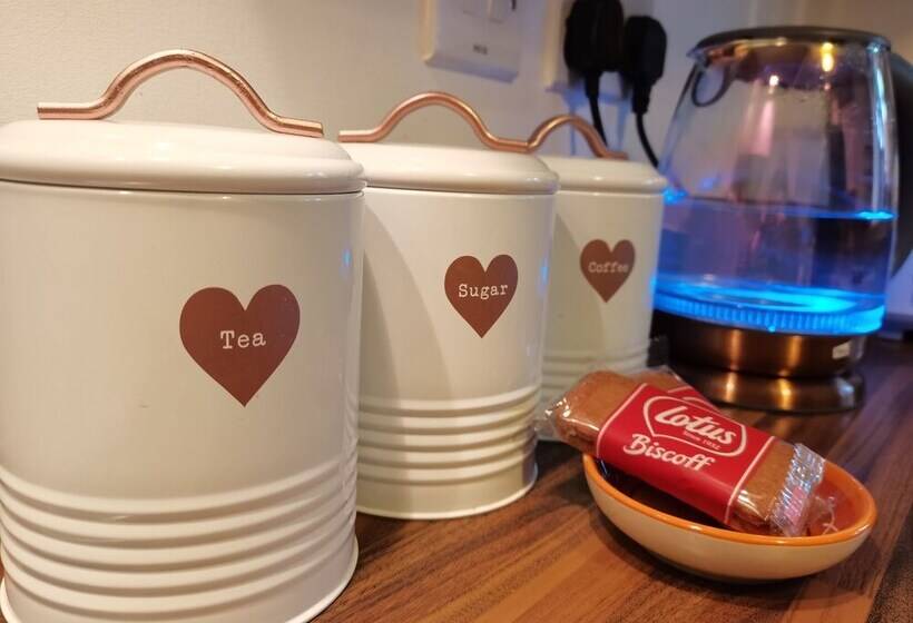 Cosy Apartment With Balcony