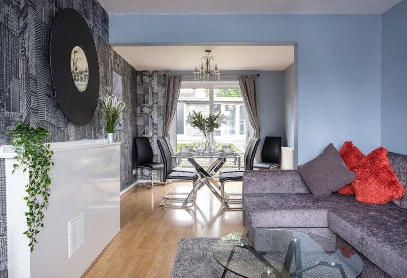 Dickens Suite Cozy Suite 15min Close To Gatwick