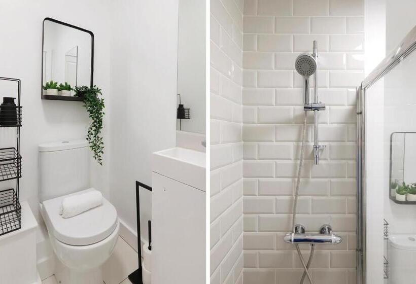 Gorgeous 2 Bedroom Apt By The Beach And Town