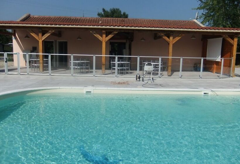 Отель Camping La Croix Badeau Mobilehomes