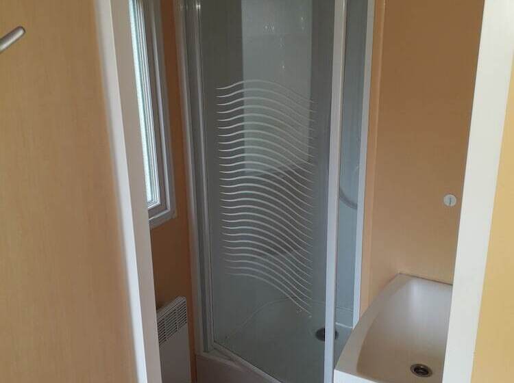 Отель Camping La Croix Badeau Mobilehomes