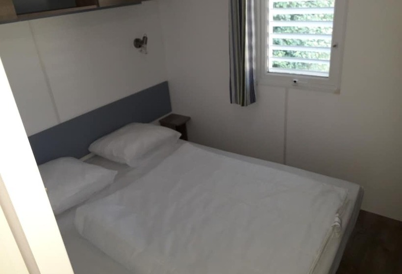 Отель Camping La Croix Badeau Mobilehomes