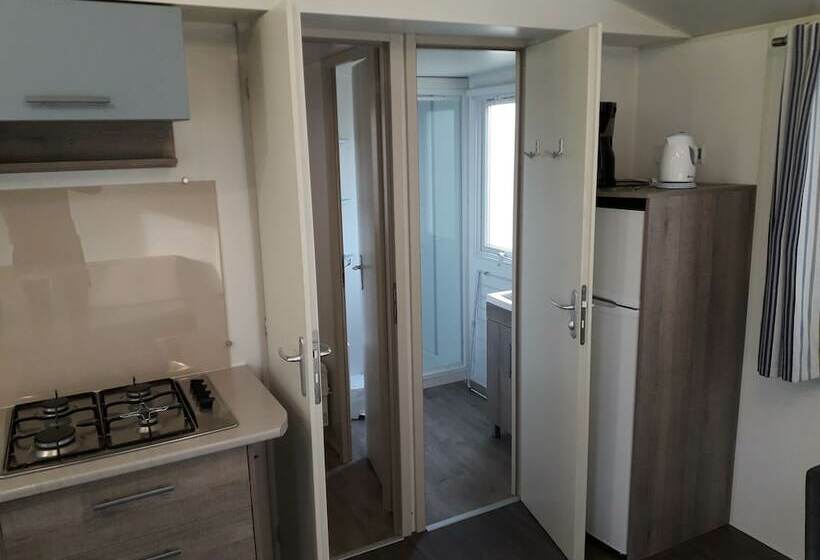 Отель Camping La Croix Badeau Mobilehomes