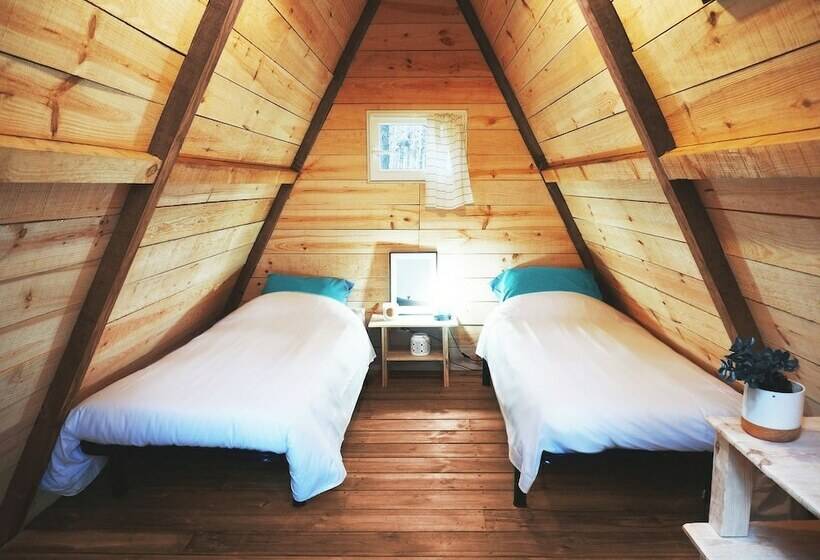 فندق Hoya Surf Camp