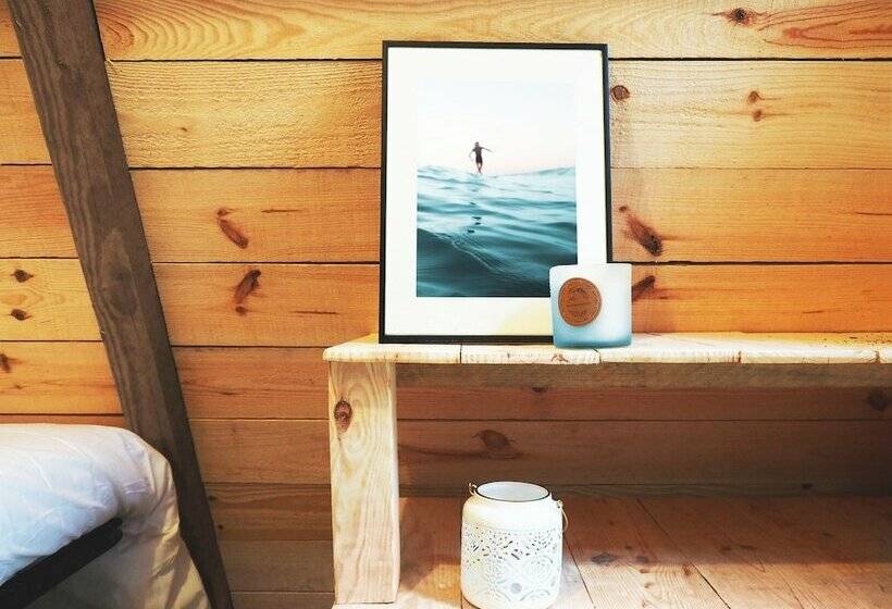 فندق Hoya Surf Camp