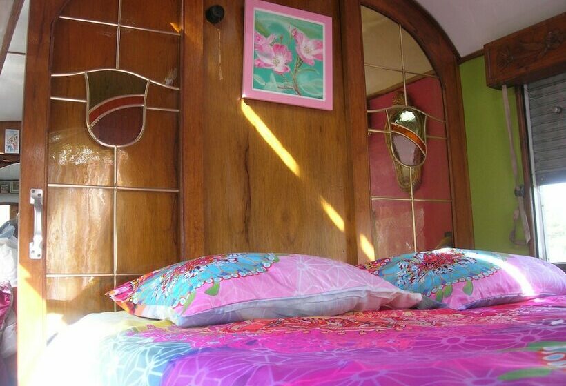 فندق Roulotte Arthus