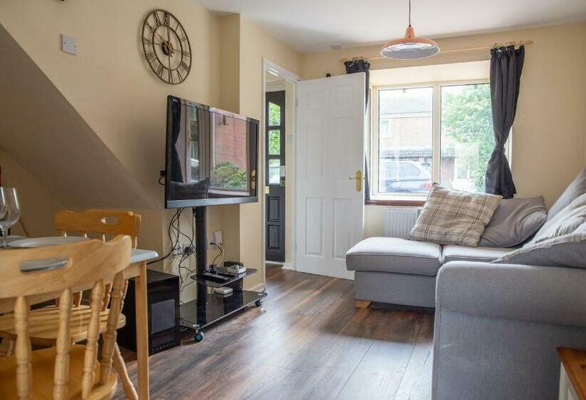 Cosy Nottingham City Centre Townhouse
