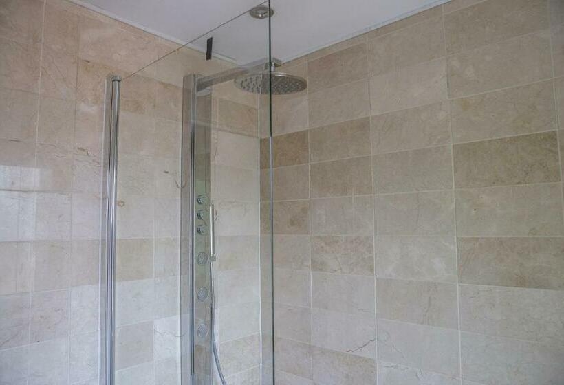 Cosy Nottingham City Centre Townhouse