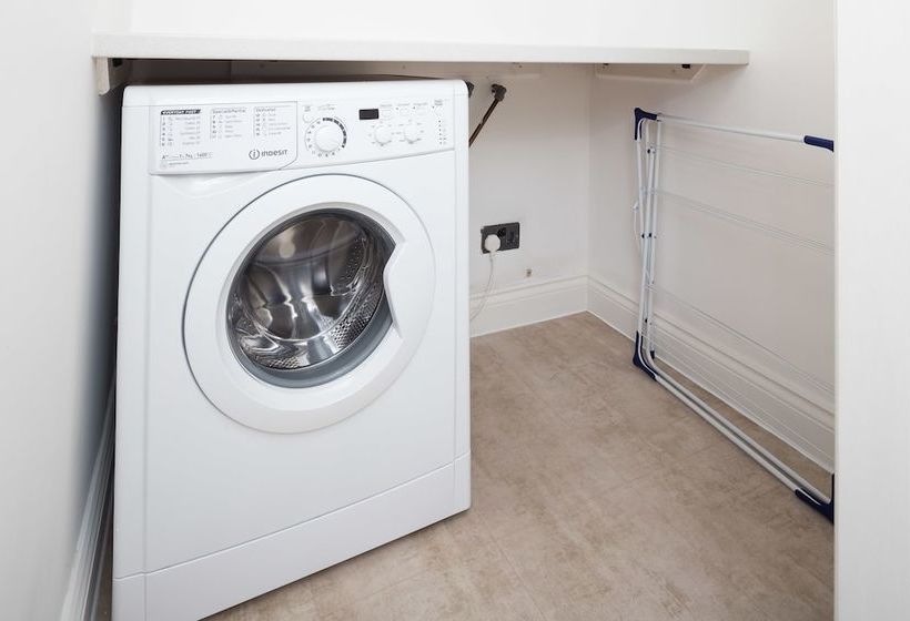 Milford On Sea Detached Bungalow