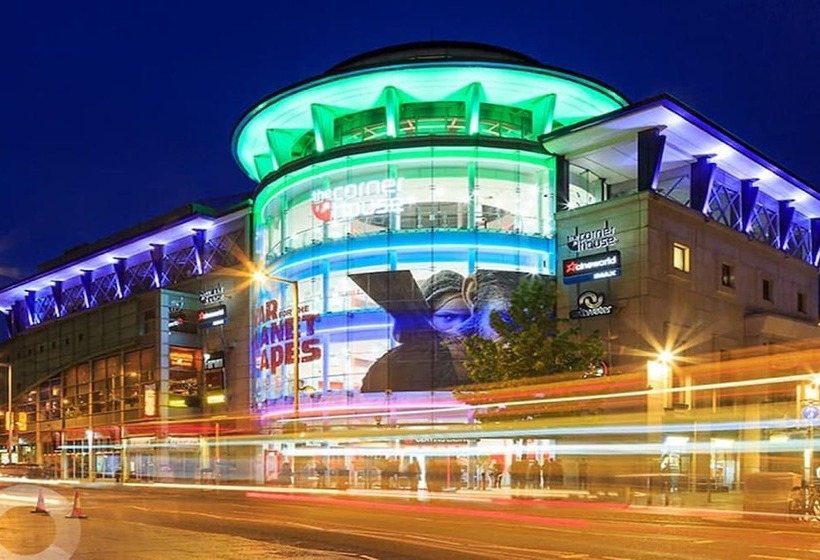 Onpoint Apartments Deluxe Apartment City Centre Ideal Location!