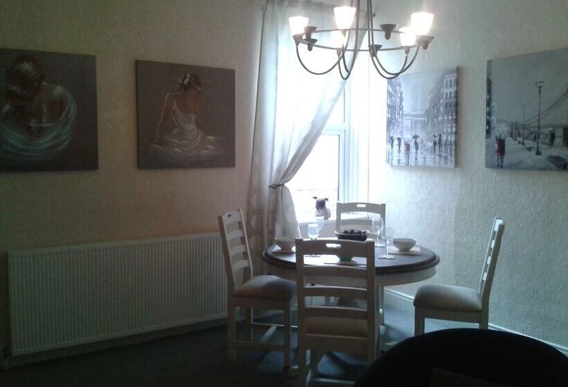 פנסיון Avenue Road